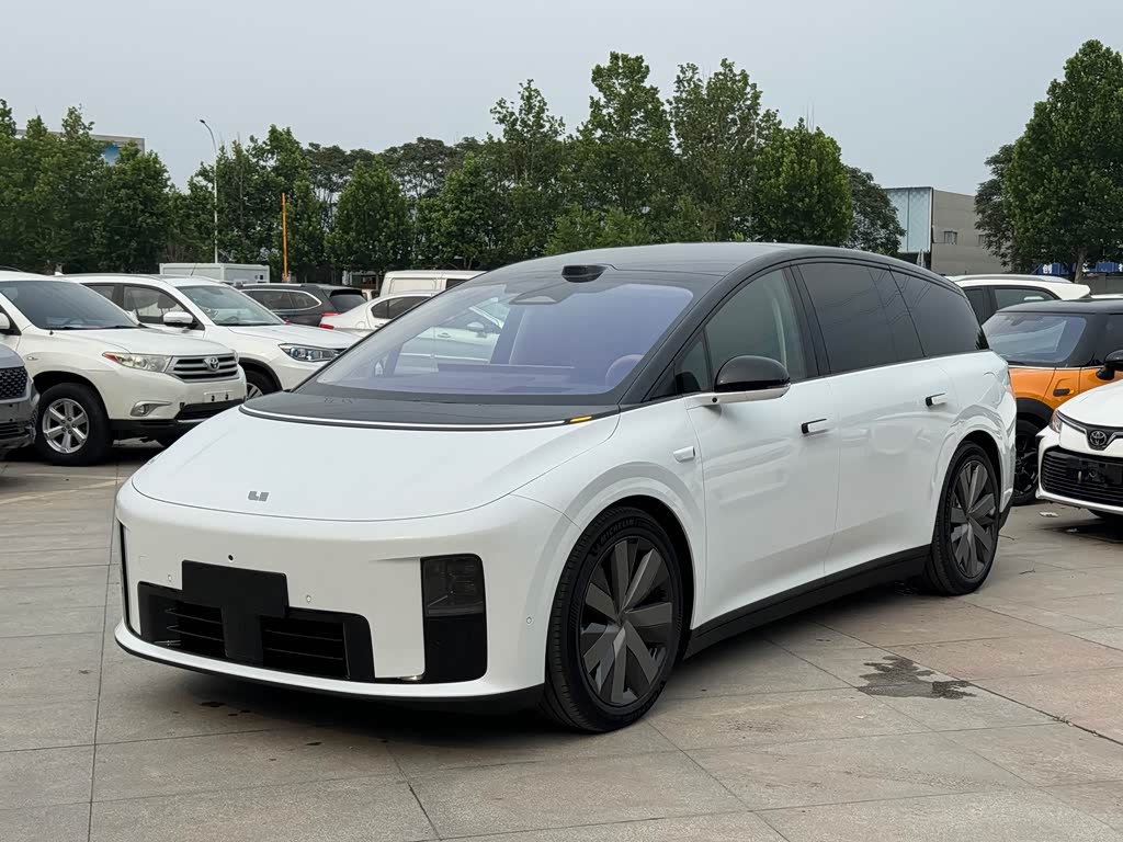Li Auto i8