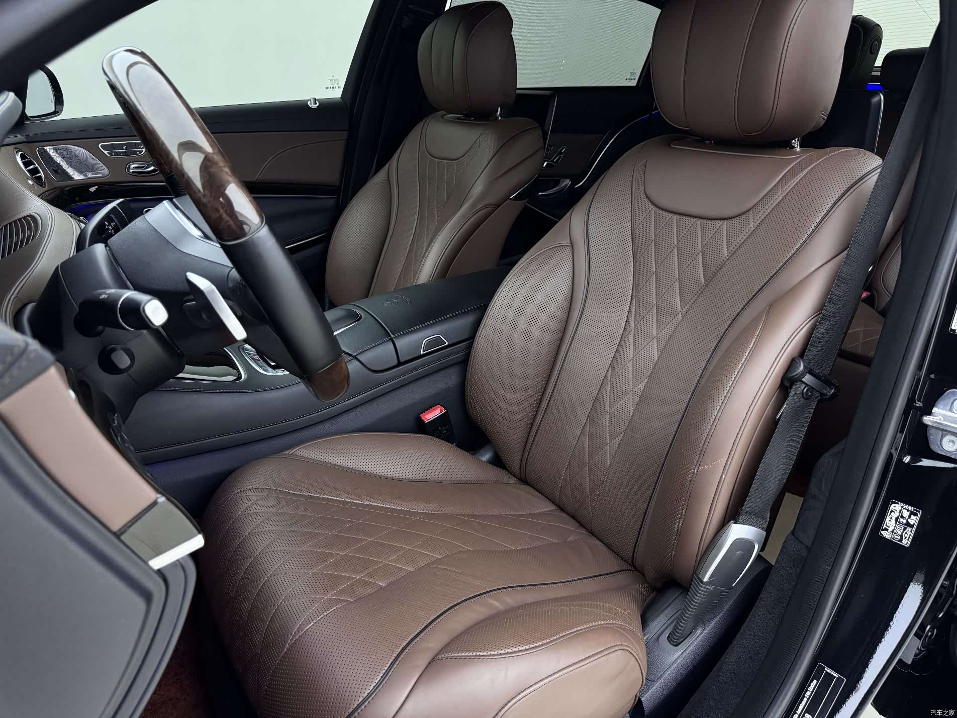 Maybach S-Class, 2019 4