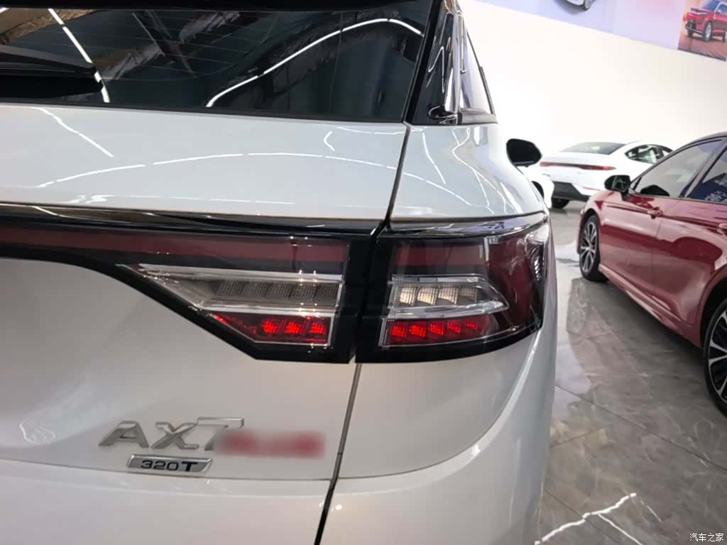 DongFeng AX7, 2025 8