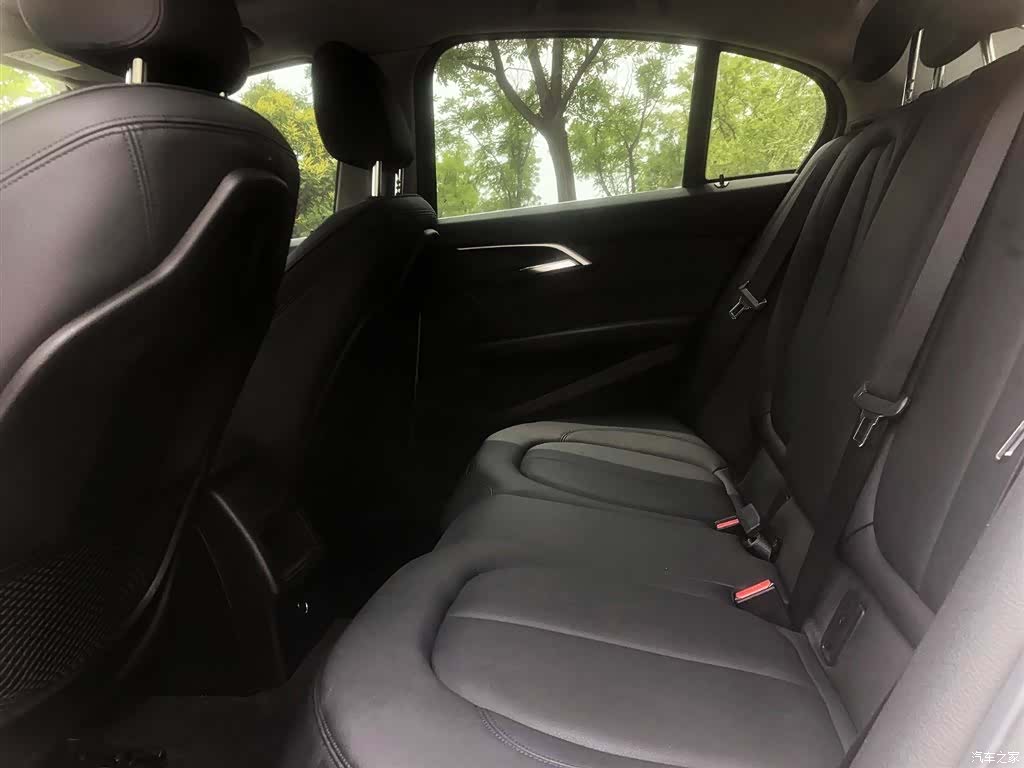 BMW 1 Series, 2017 12