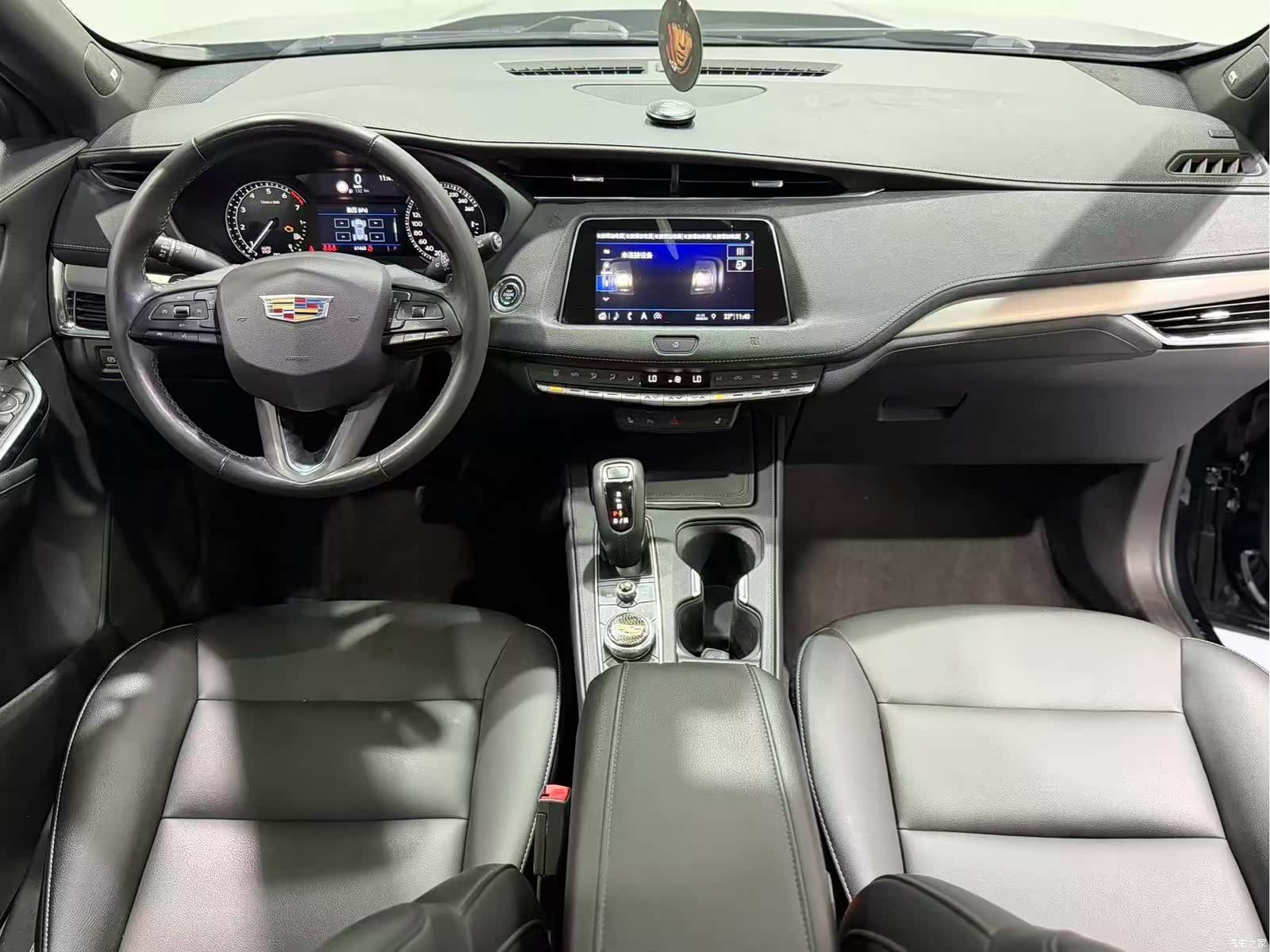 Cadillac XT4, 2019 все фото