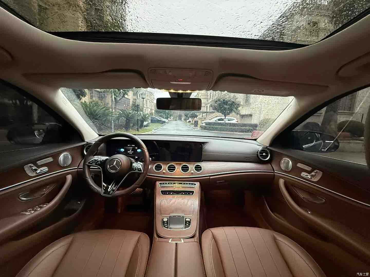 Mercedes-Benz E-Class, 2023 9