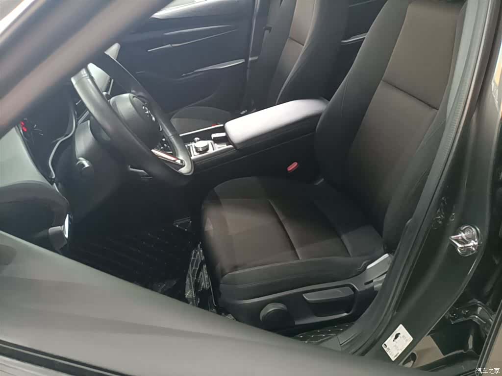 Mazda Mazda3, 2020 15