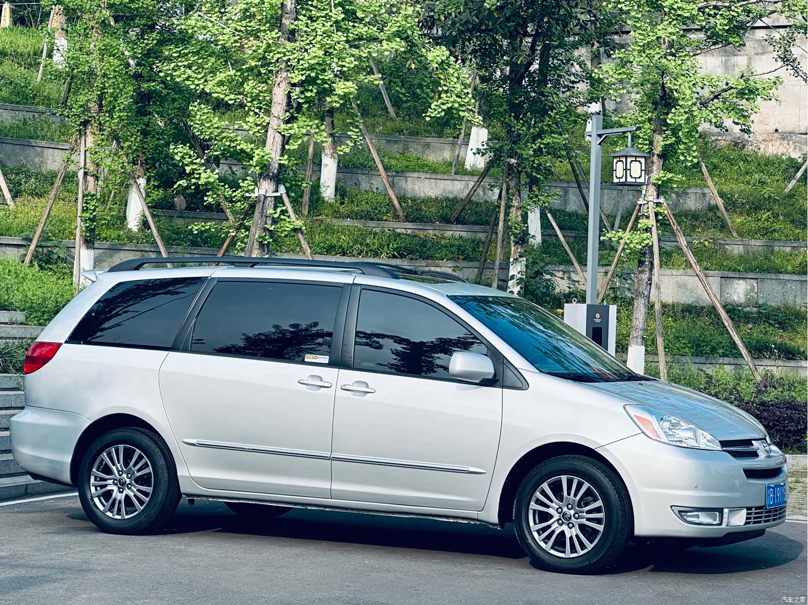 Toyota Sienna, 2005 все фото