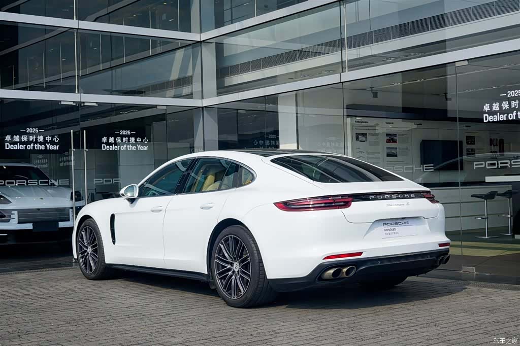 Porsche Panamera, 2018 3