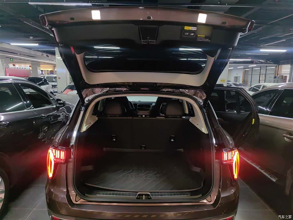 Lynk & Co 01, 2018 19