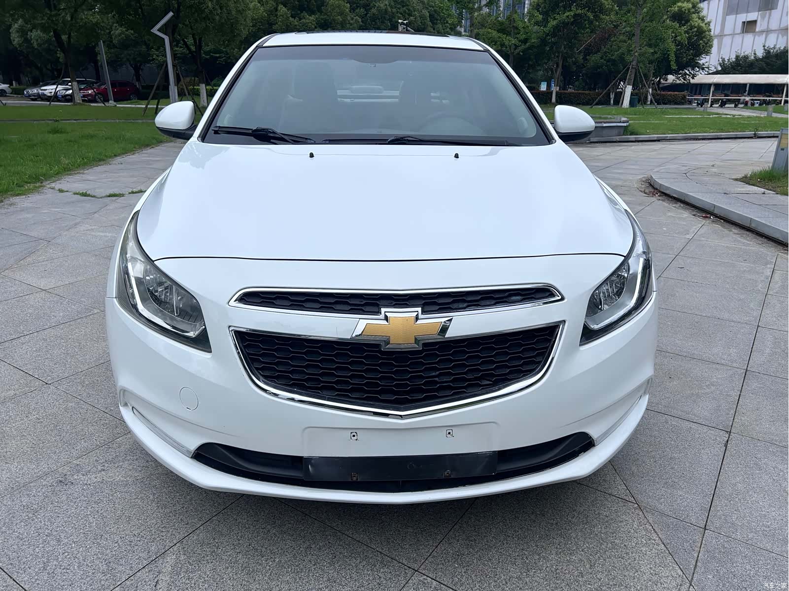 Chevrolet SE, 2015 все фото