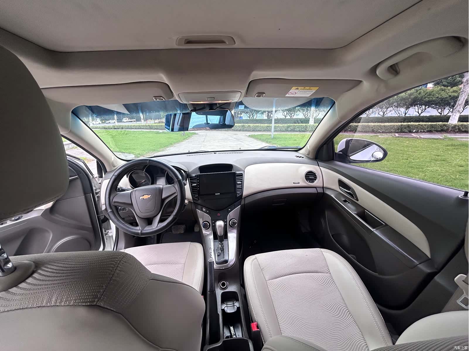 Chevrolet SE, 2015 13