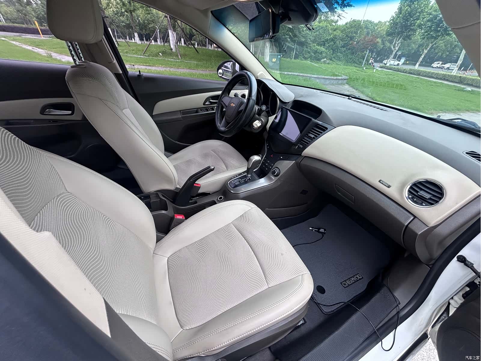 Chevrolet SE, 2015 17