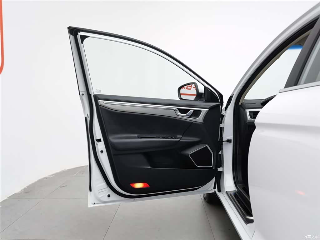 Geely Emgrand, 2017 8