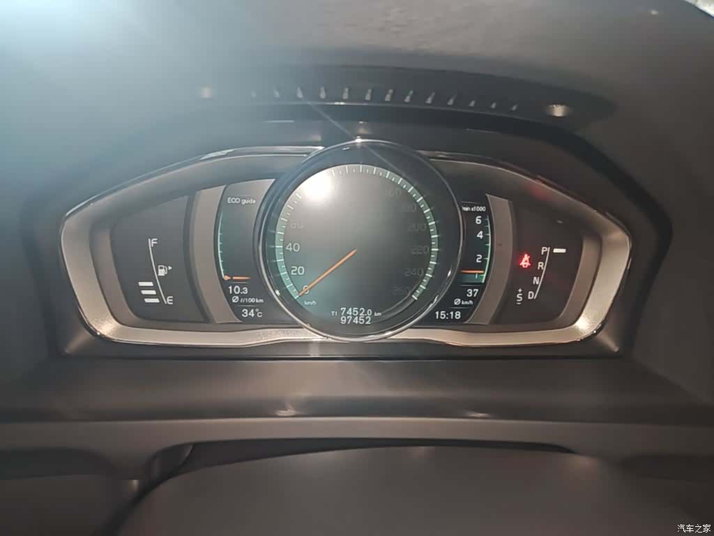 Volvo V60, 2017 12