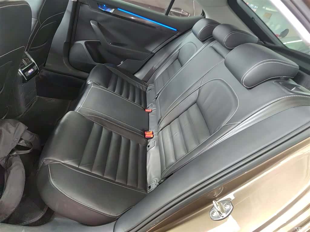 Skoda Superb, 2017 13
