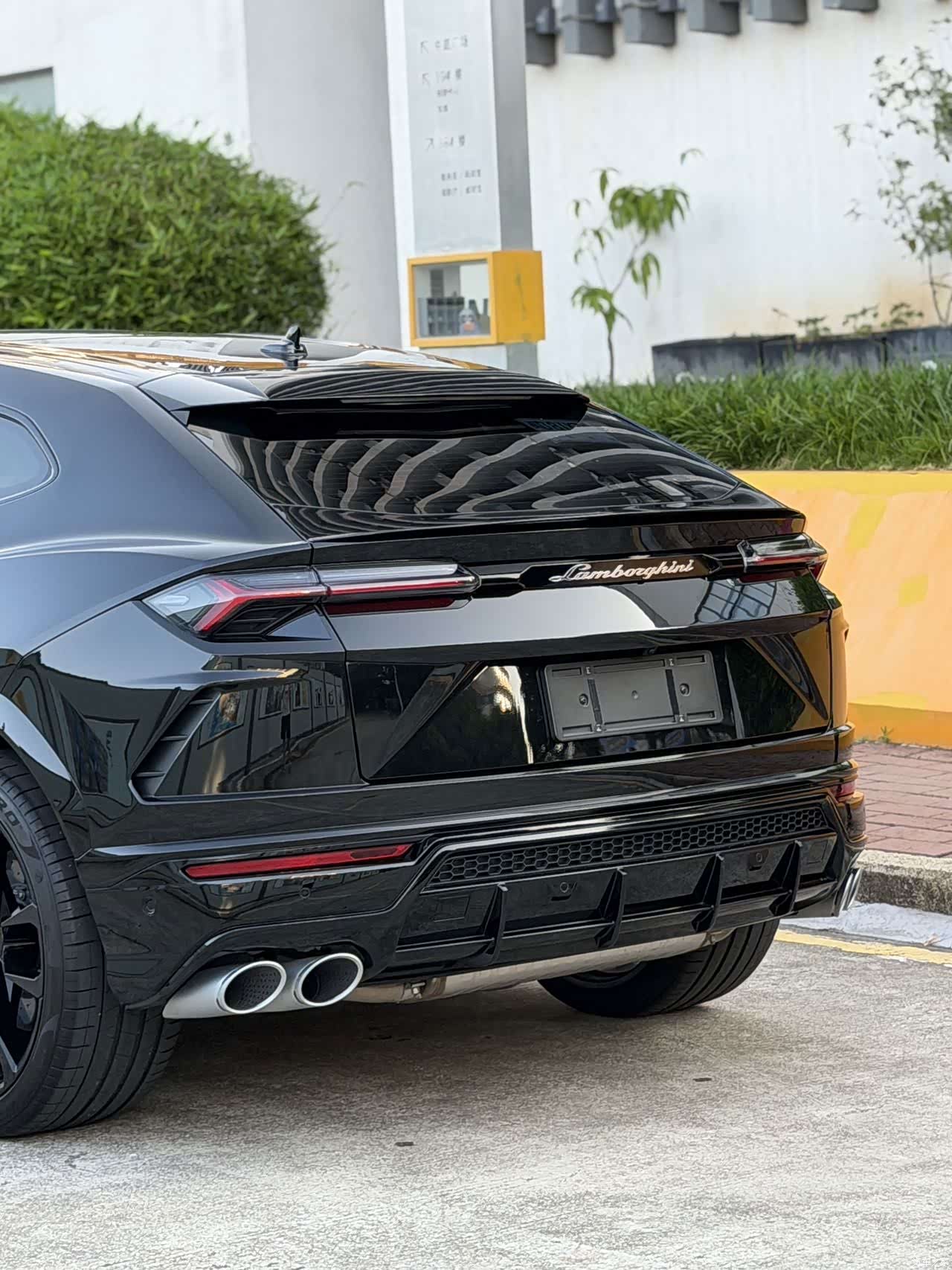 Lamborghini Urus, 2022 14