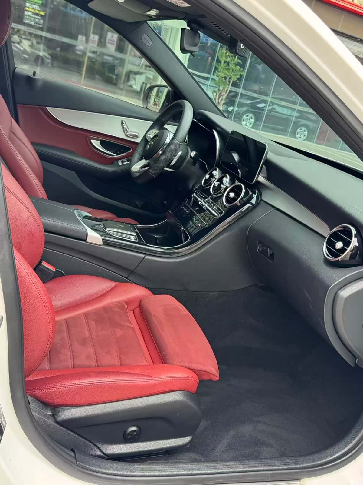 Mercedes-Benz C-Class, 2020 4