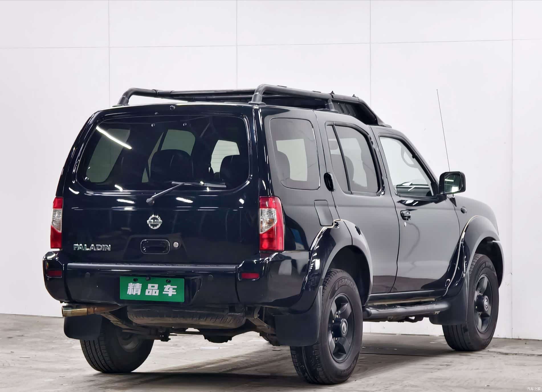 Nissan Paladin, 2012 4