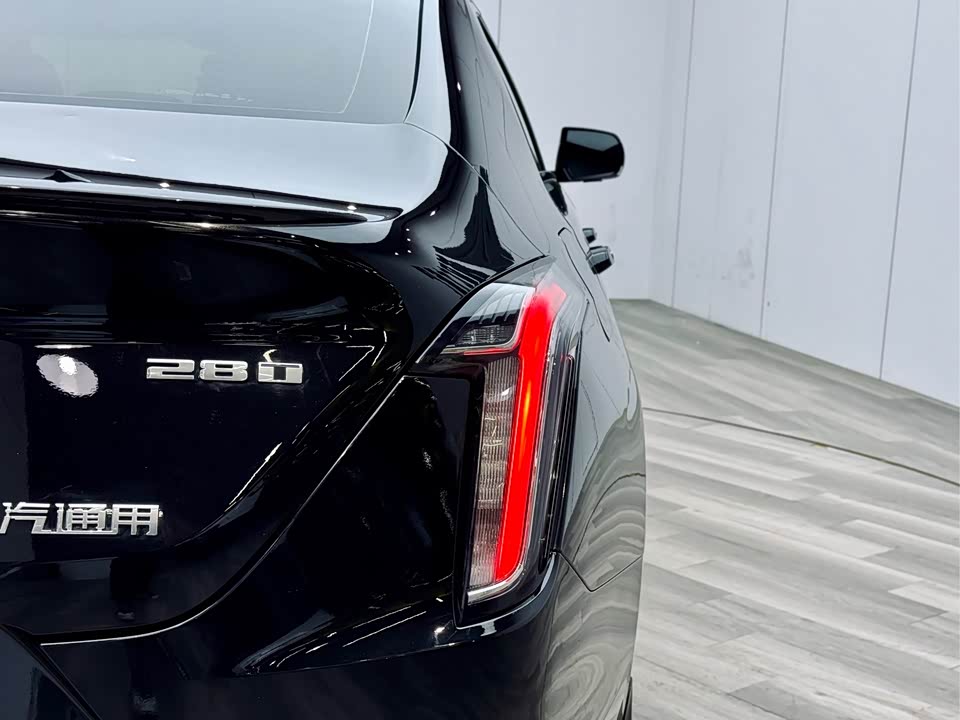 Cadillac CT4