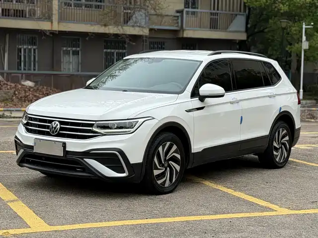 Volkswagen Tiguan L 2022 — купить из Китая под заказ