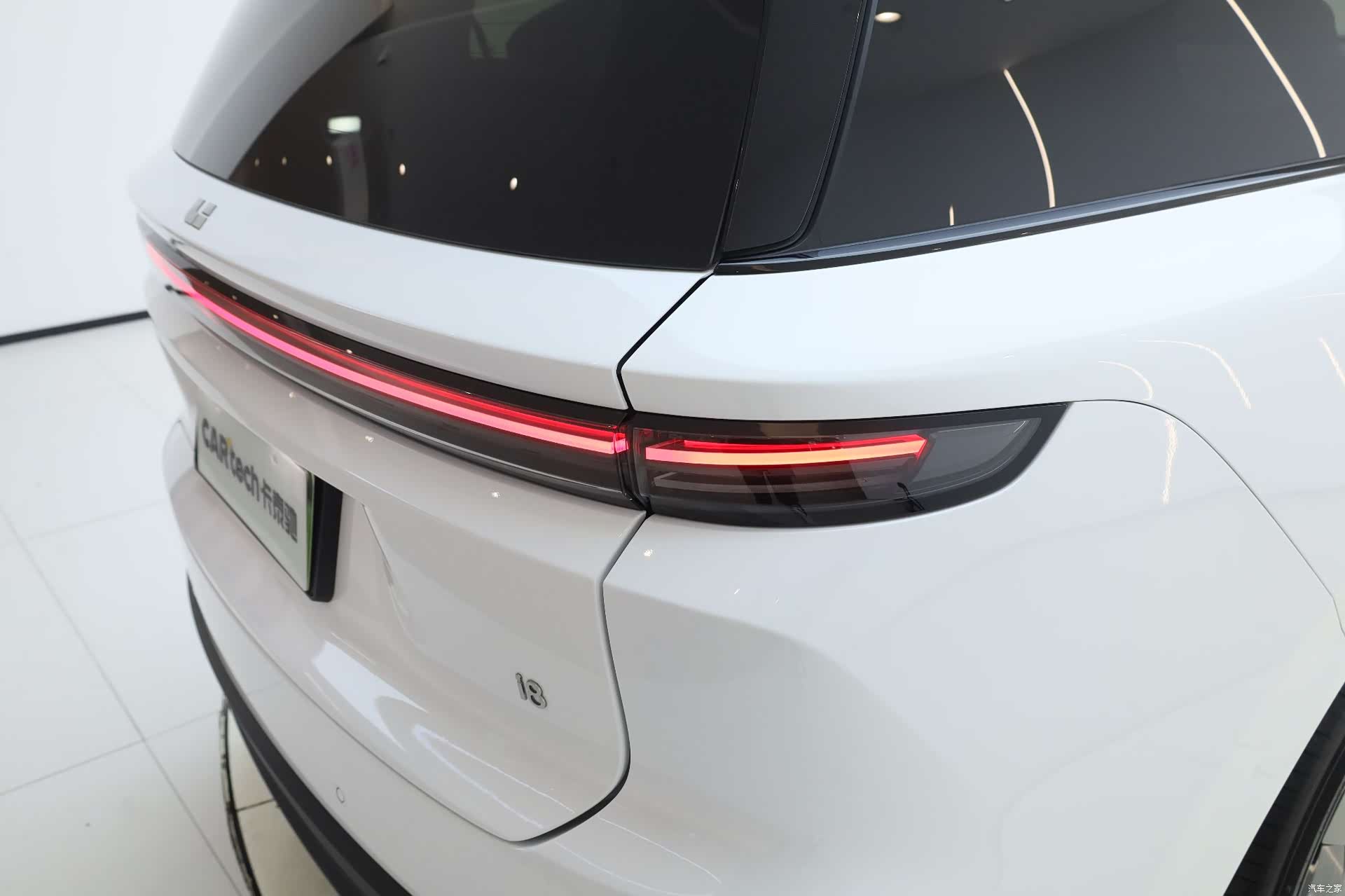 Li Auto i8, 2025 7