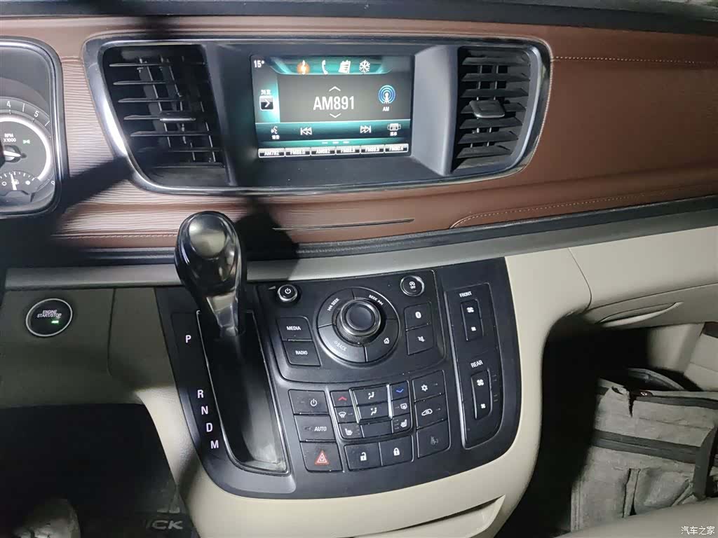 Buick GL8, 2019 6