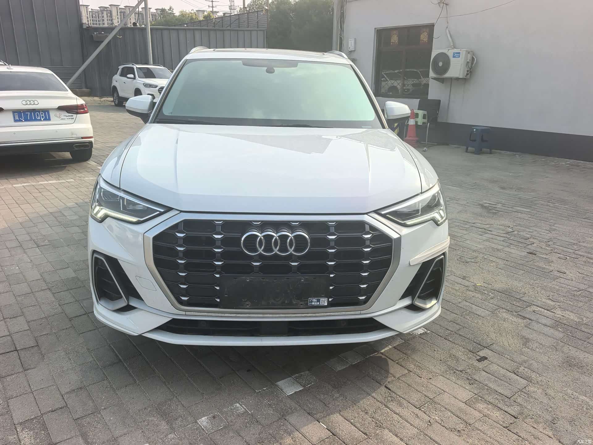 Audi Q3, 2022 2