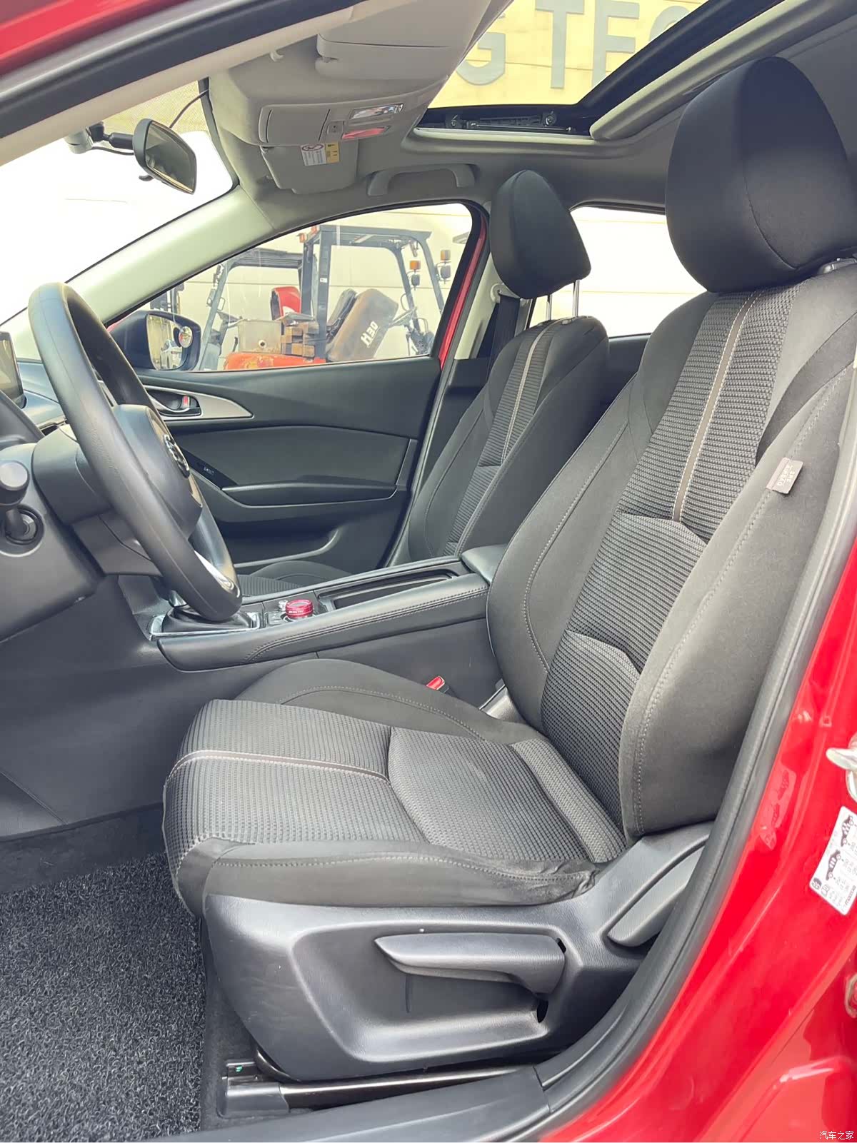Mazda Mazda3, 2017 6