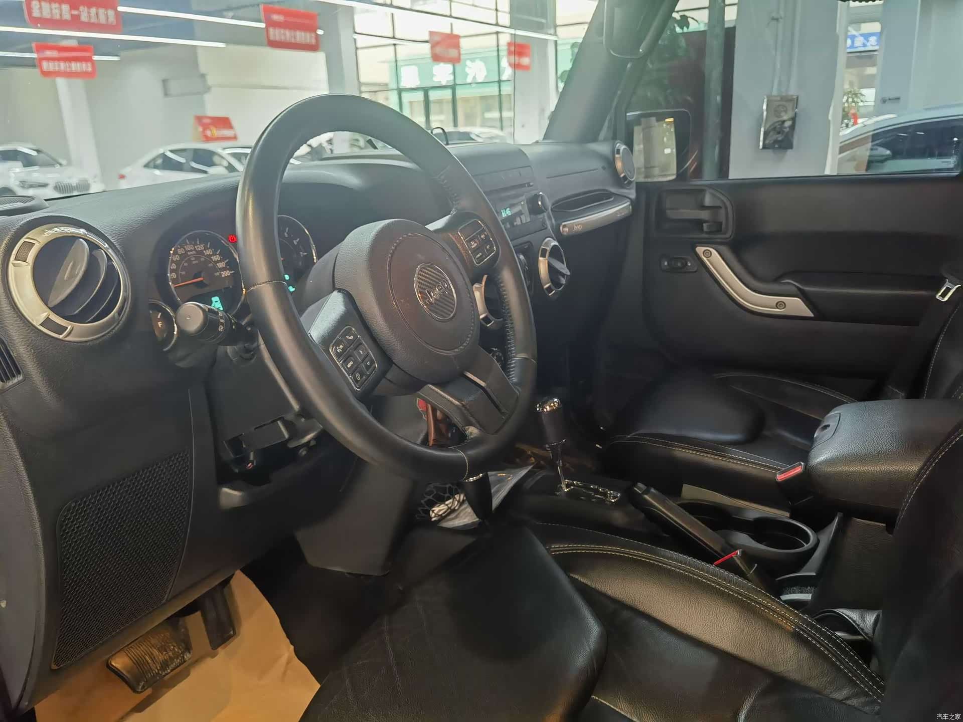 Jeep Wrangler, 2016 все фото