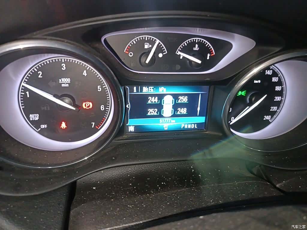 Buick Envision Plus, 2018 все фото