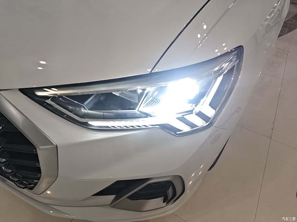 Audi Q3, 2021 24