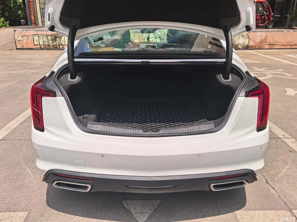 Cadillac CT5, 2022 13