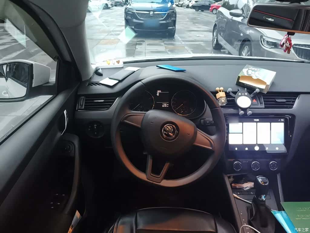 Skoda Octavia, 2019 3