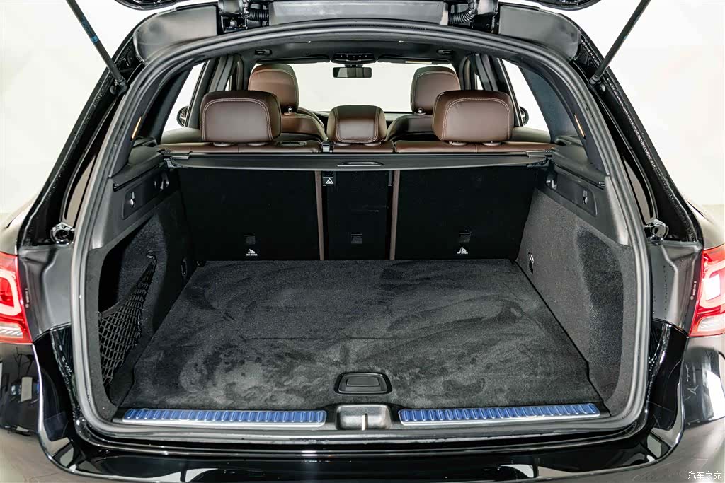 Mercedes-Benz GLC, 2023 23