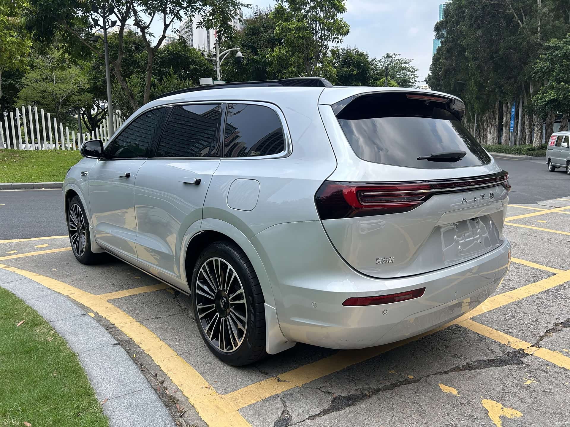 AITO M7, 2024 4