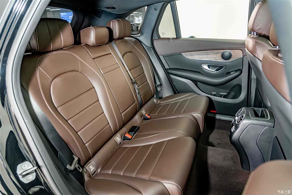 Mercedes-Benz GLC, 2023 22