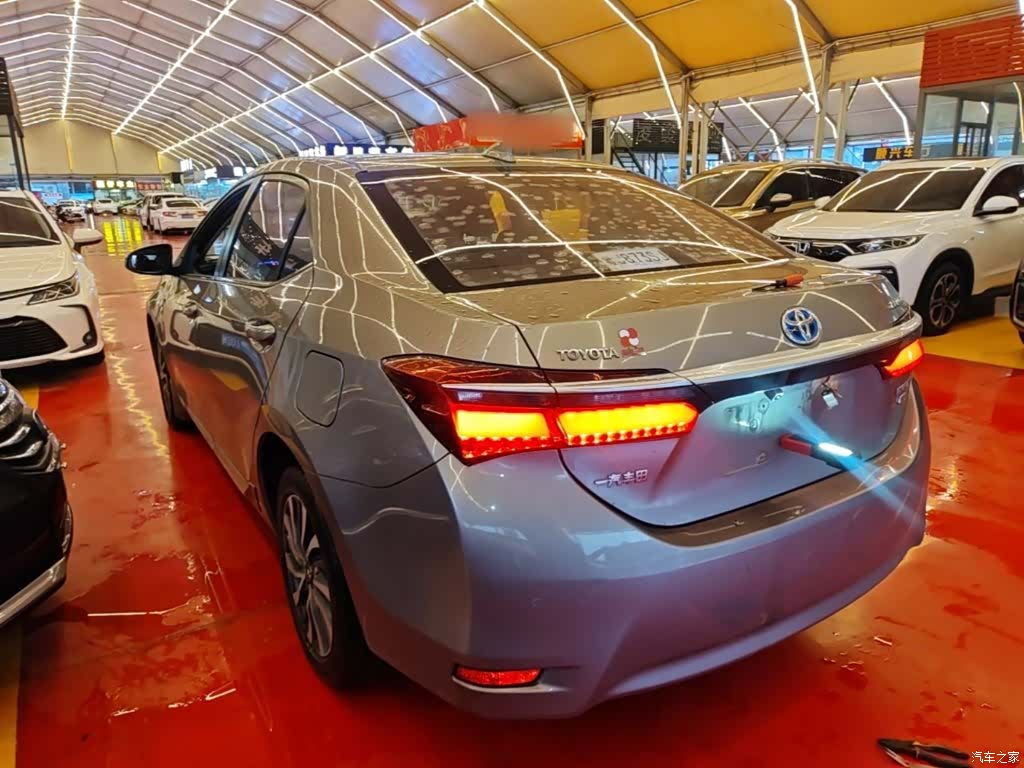 Toyota Corolla, 2017 все фото