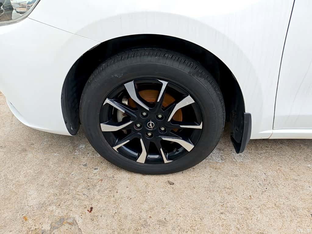 Haima F5, 2018 23