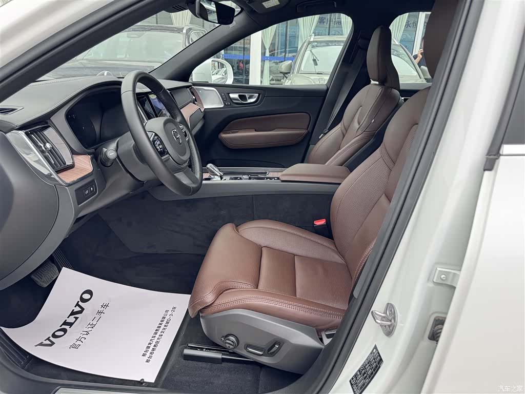 Volvo XC60, 2024 11