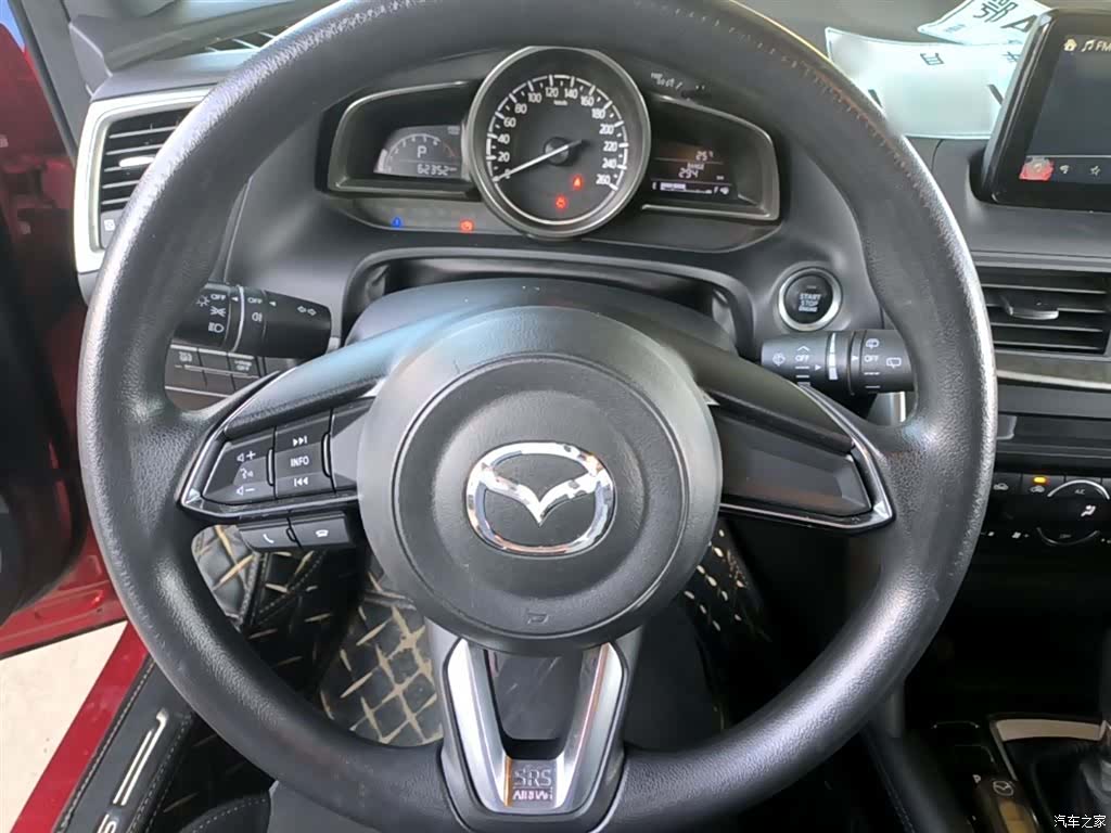 Mazda CX-4, 2018 11