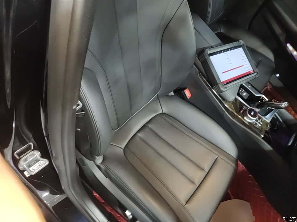 BMW 5 Series, 2018 25