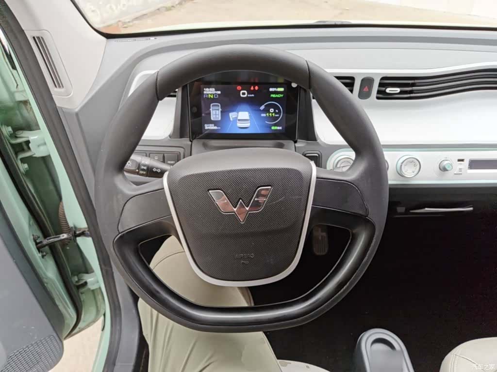Wuling MINIEV, 2021 11