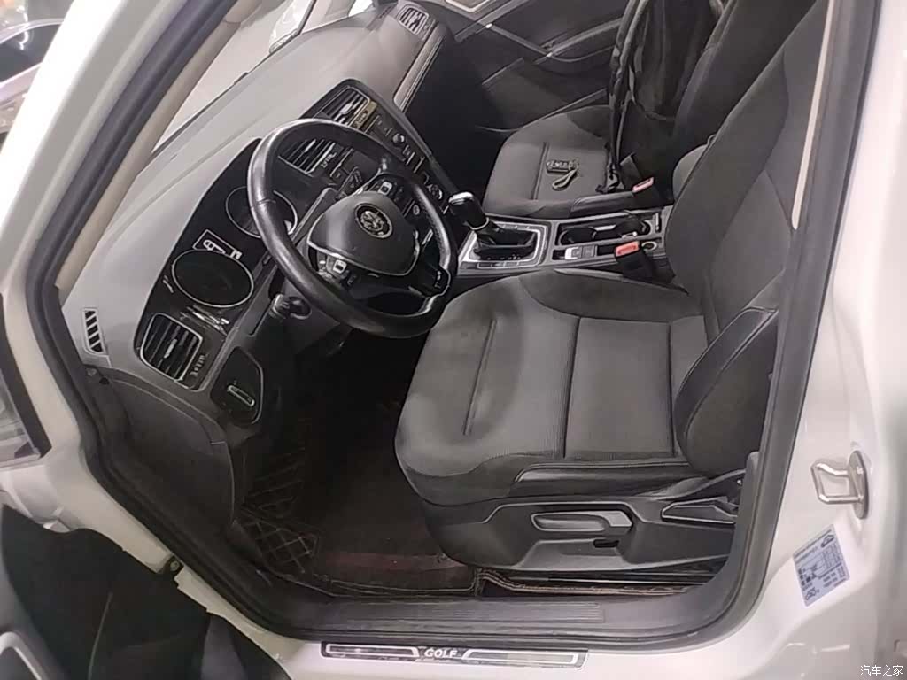Volkswagen Golf, 2018 15