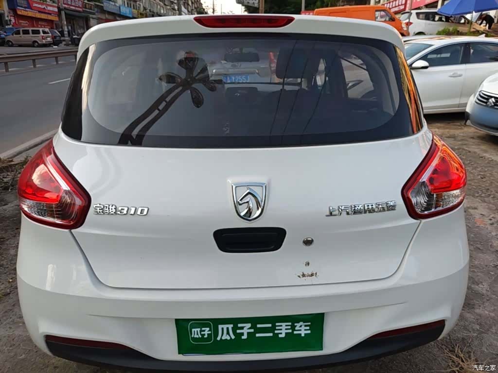 Wuling 310, 2017 6