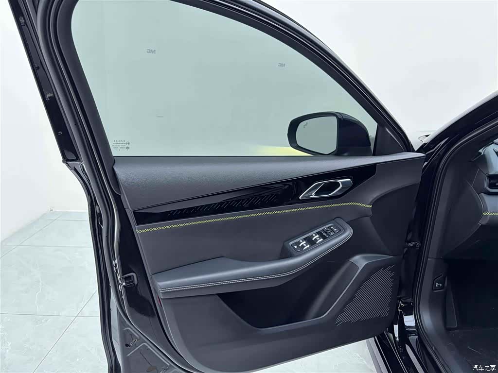 Lynk & Co 02, 2023 17