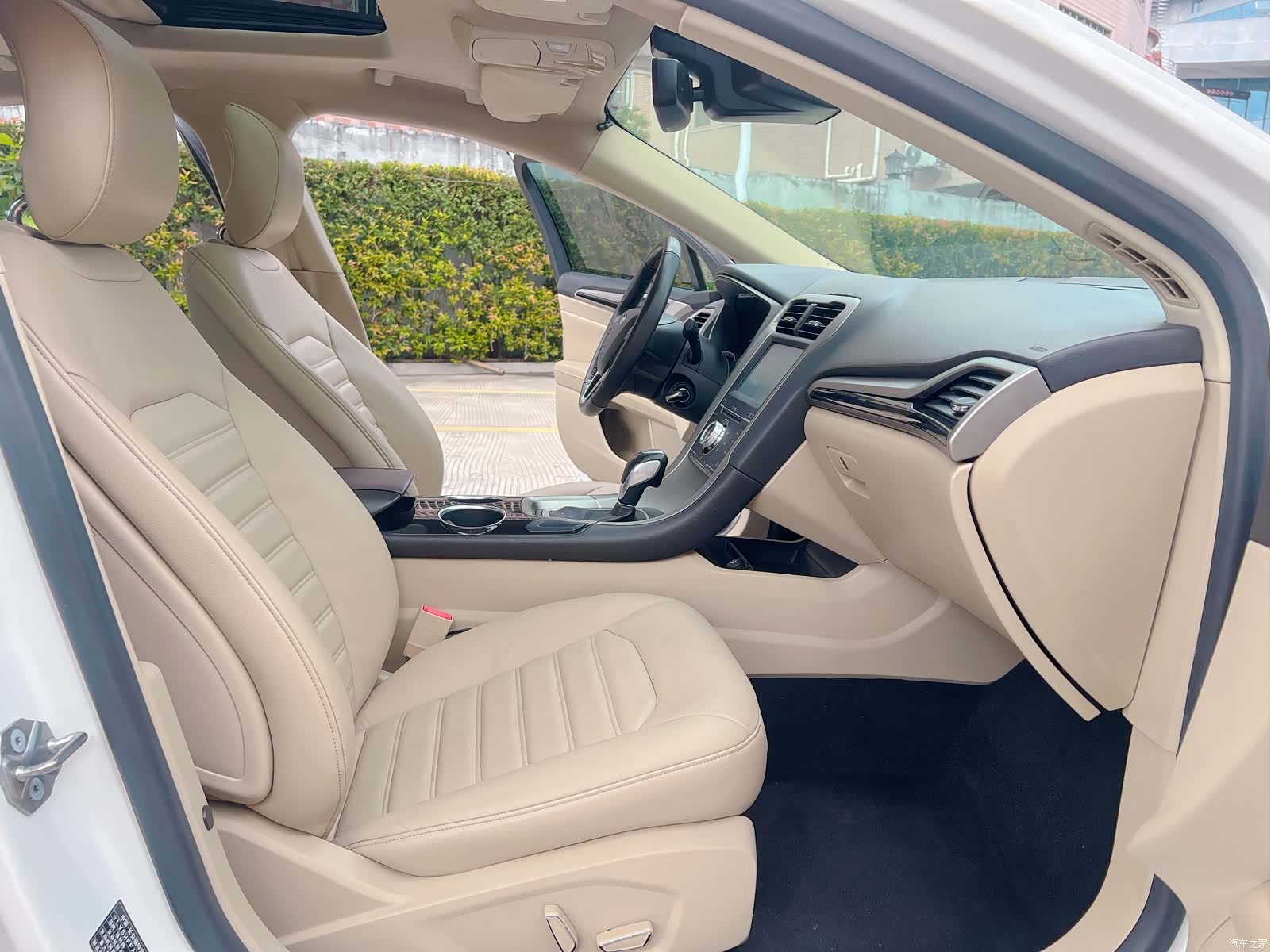Ford Mondeo, 2015 10