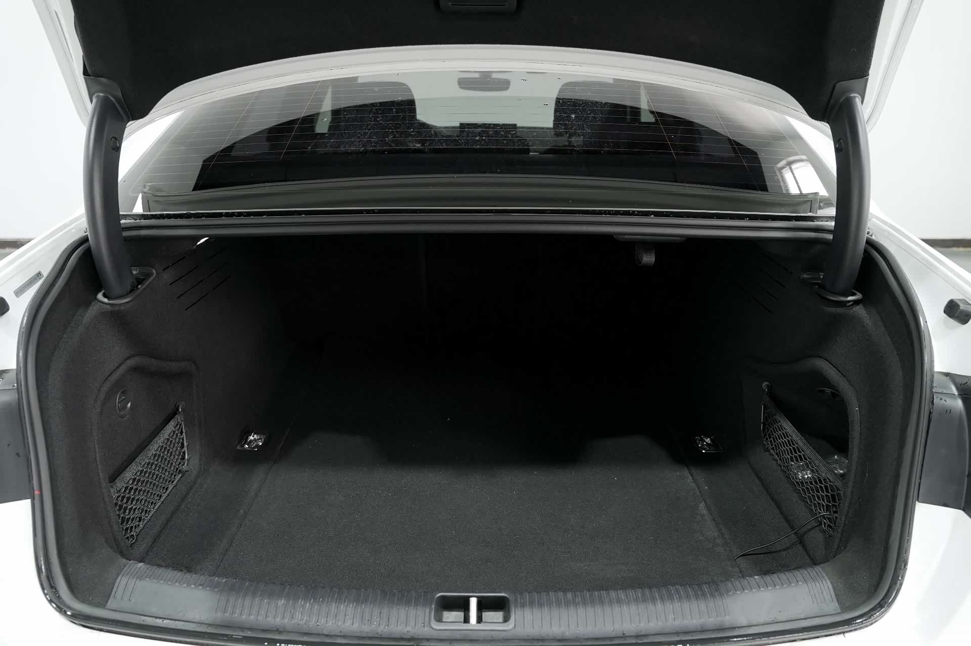 Audi A4L, 2021 17