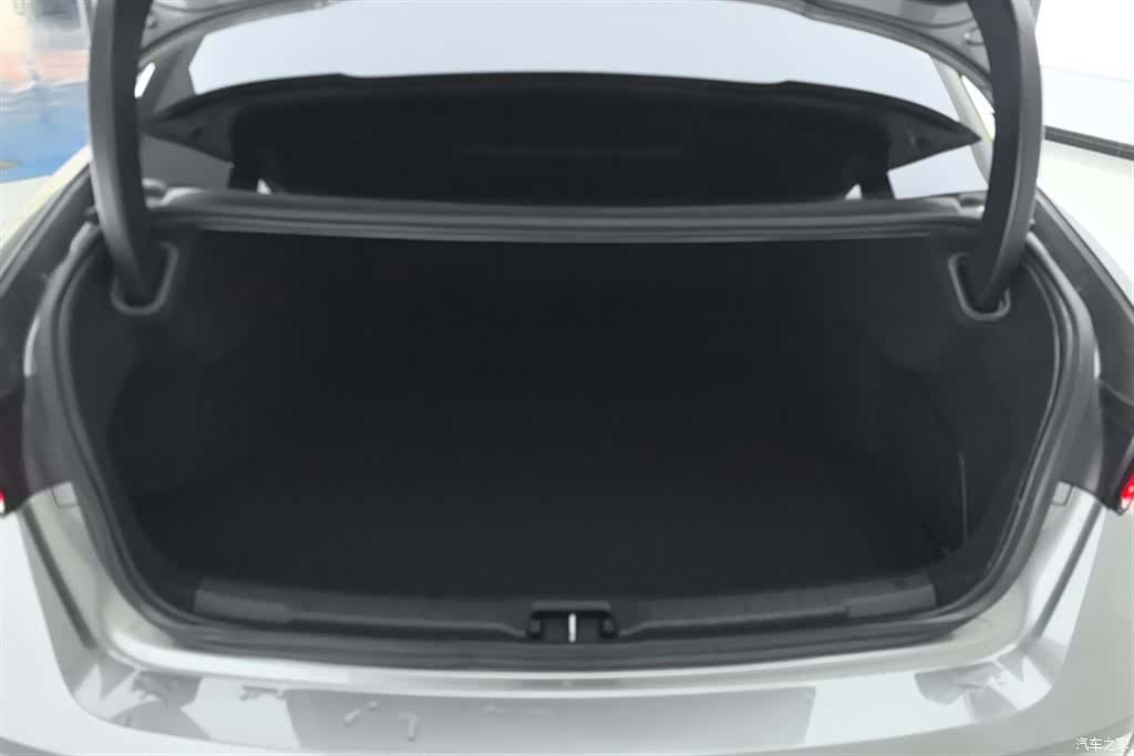 Lynk & Co 02, 2021 4