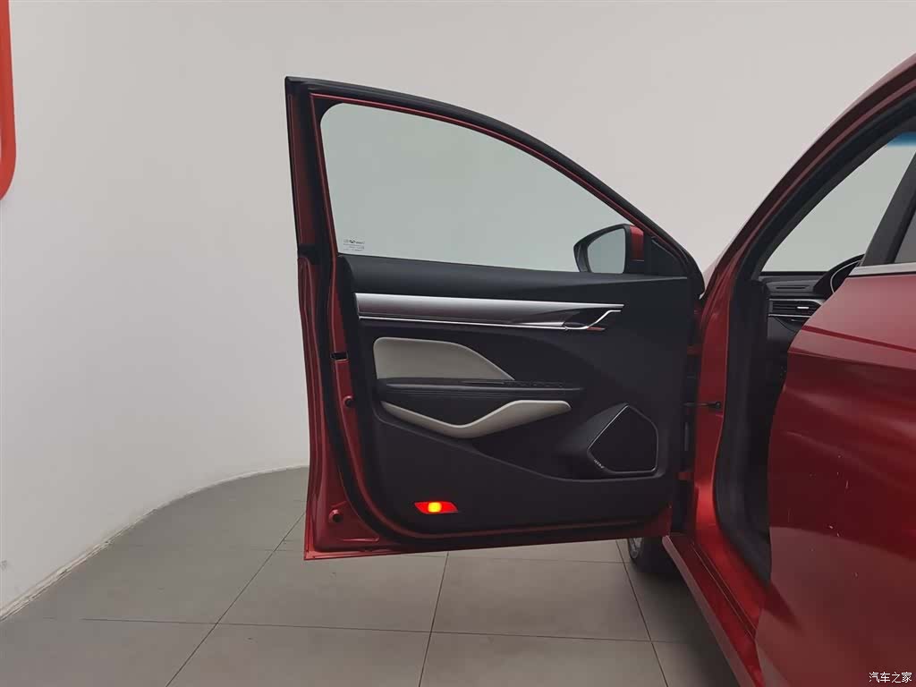 Geely Binray, 2018 8
