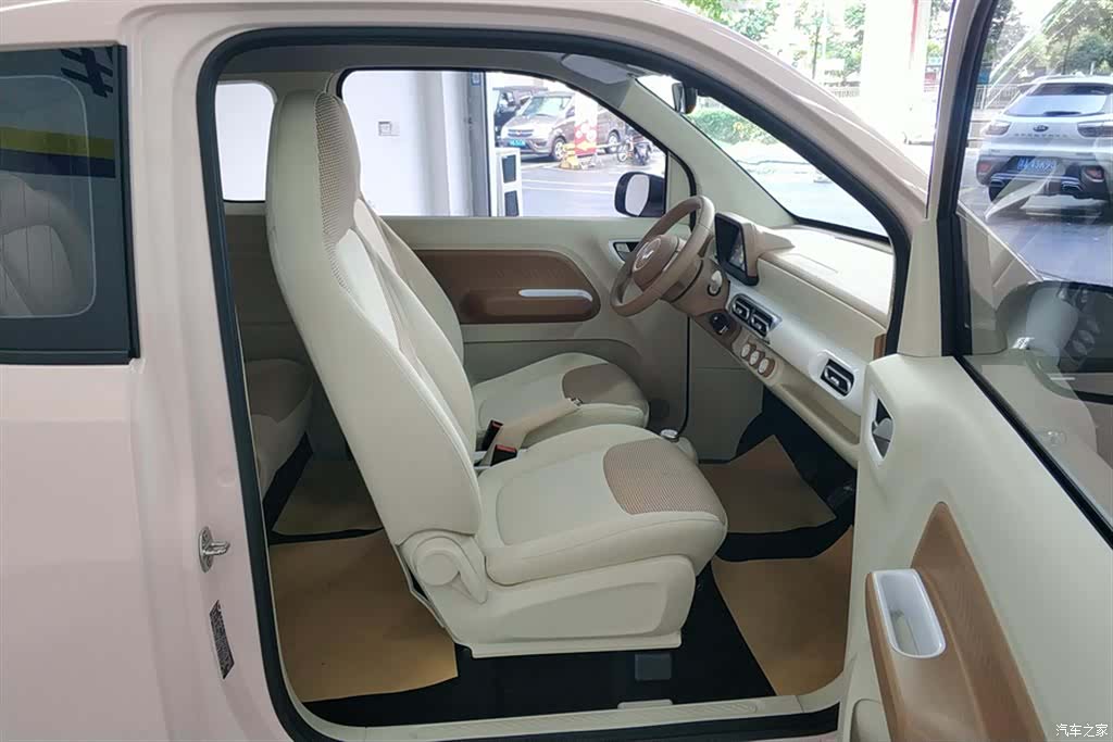 Wuling MINIEV, 2025 8