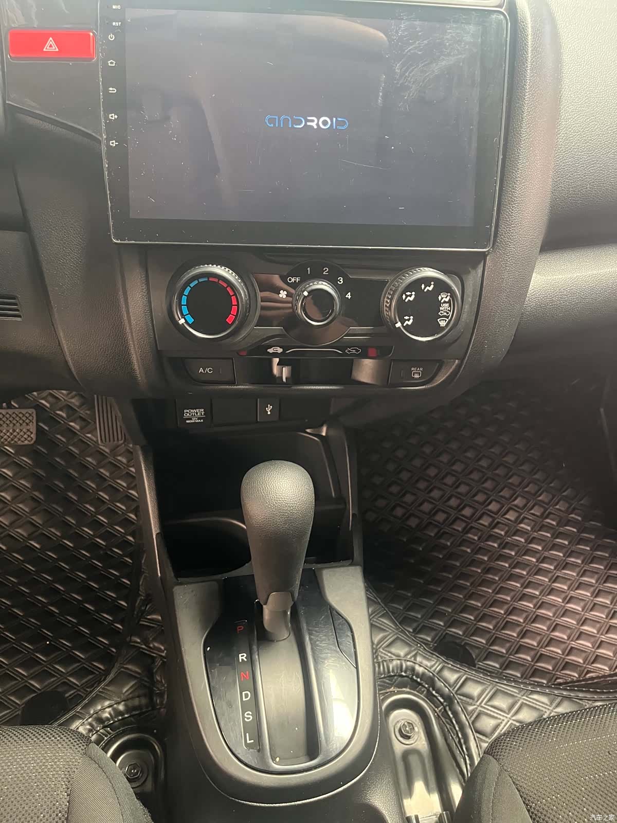 Honda Fit, 2017 13