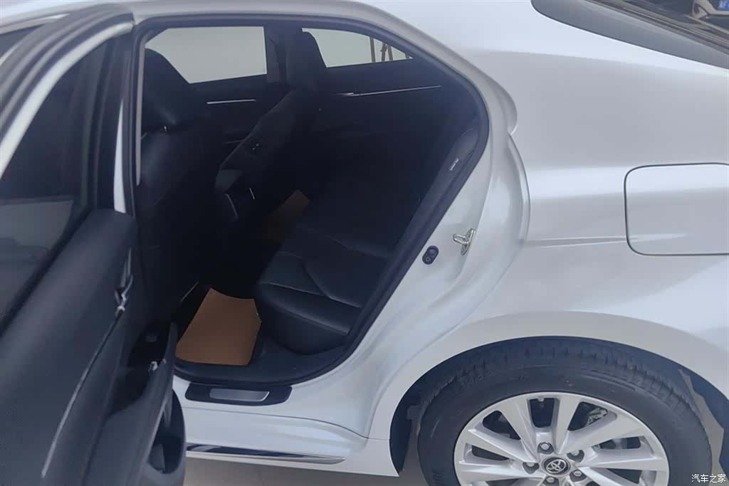 Toyota Camry, 2024 11