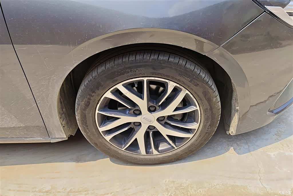 Geely Emgrand, 2023 6